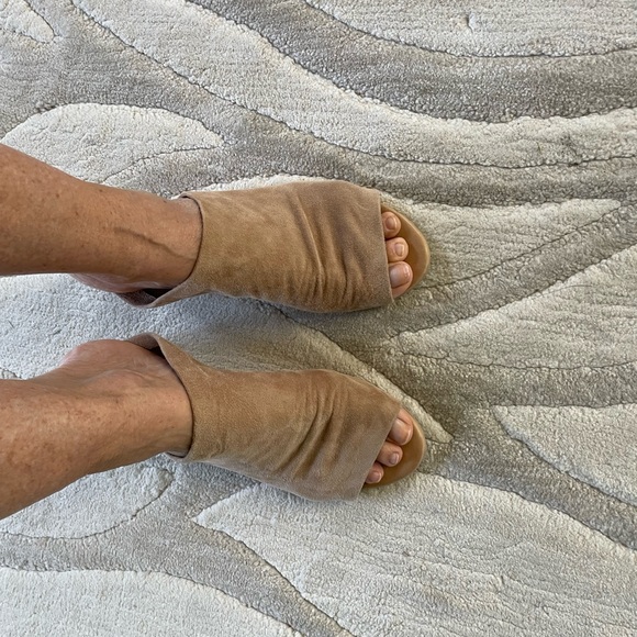 Bueno Suede Mule Sandal - Picture 5 of 6